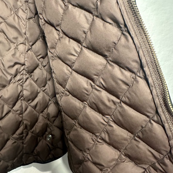 Eddie Bauer Premium Quilted Goose Down Jacket - Size Medium - Picture 4 of 5